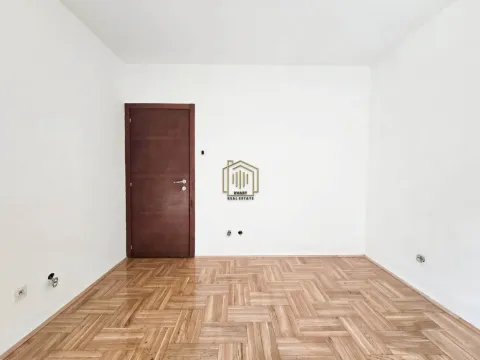 Prodaja, dvosoban stan, 73m², Dalmatinska ulica, Podgorica - image 9