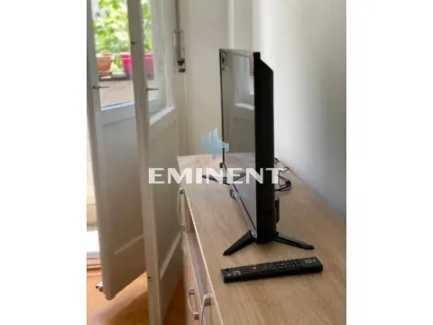 Izdavanje, dvosoban stan, 52m², Cvetni Trg, Vračar Sve Podlokacije - image 4