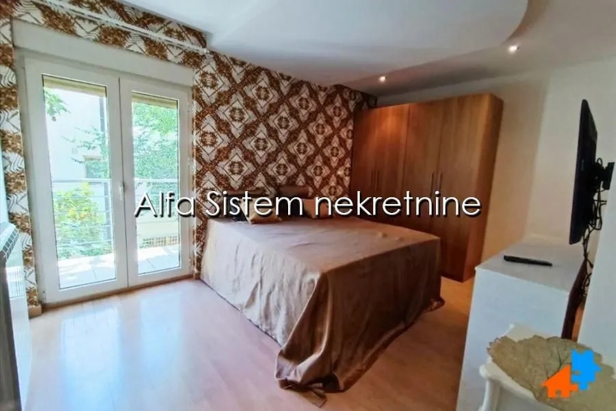 Rent, house, 320m², Savski Venac, Beograd