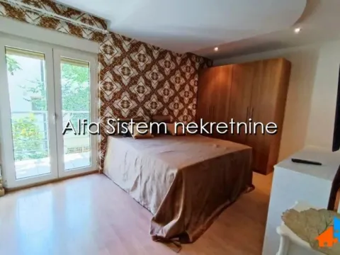 Rent, house, 320m², Savski Venac, Beograd - image 22