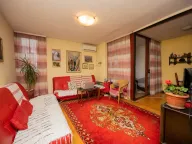 Prodaja, trosoban stan, 100m², Blok 5, Podgorica - image 1