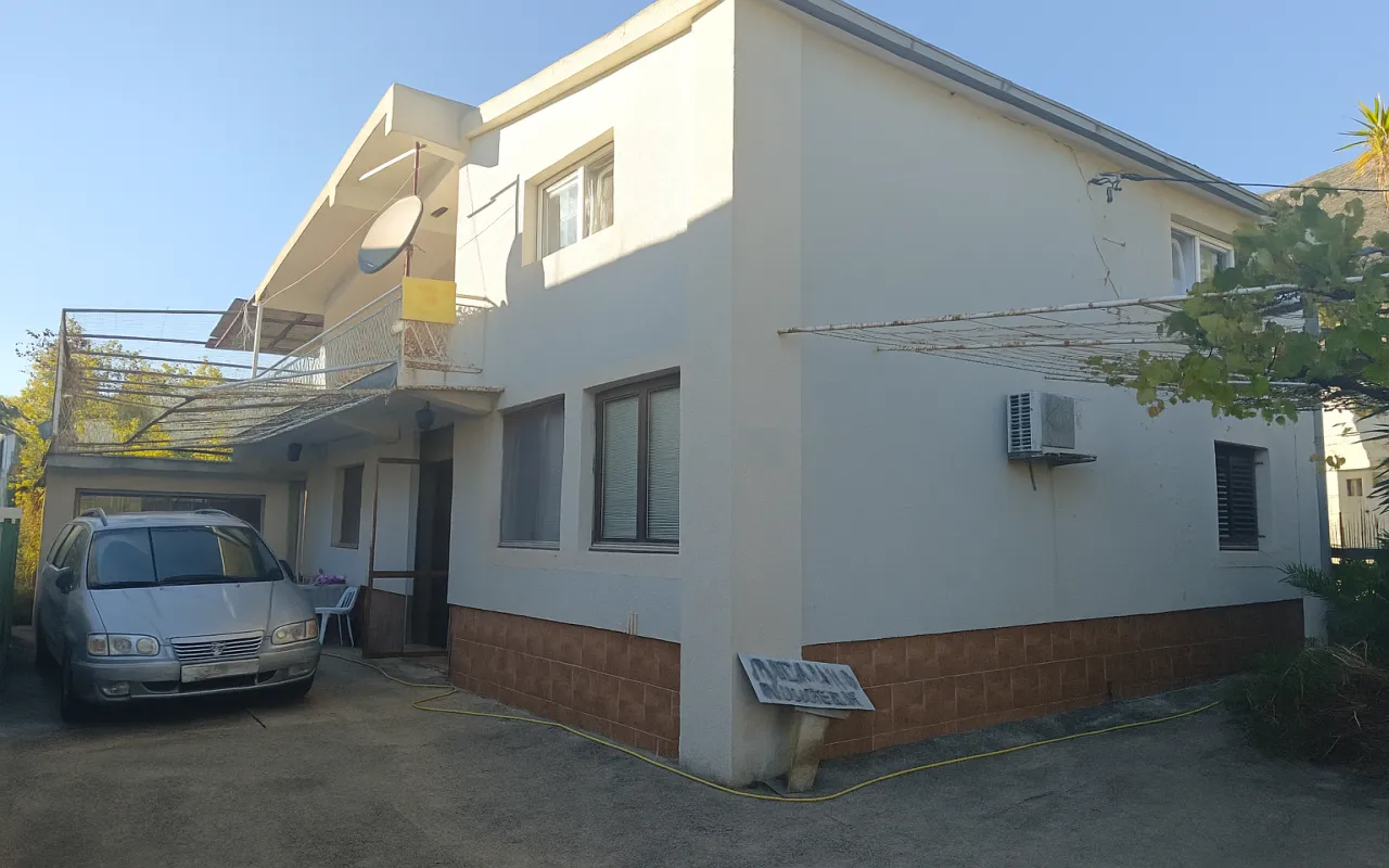 Sale, house, 215m², Šušanj, Bar