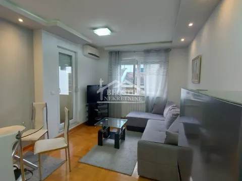 Izdavanje, dvosoban stan, 37m², Đeram Pijaca, Beograd - image 5