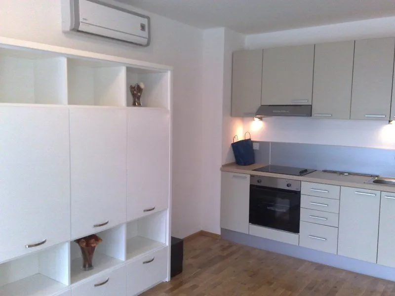 Prodaja, stan, 77m², Pržno, Budva