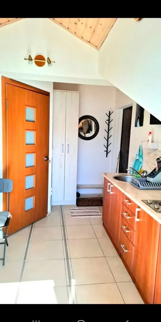 Izdavanje, jednosoban stan, 17m², Kumbor, Herceg Novi