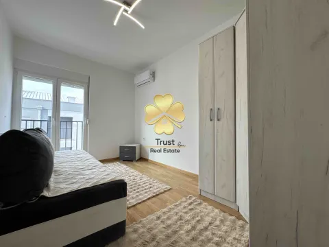 Izdavanje, dvosoban stan, 75m², Stara Varoš, Podgorica - image 7