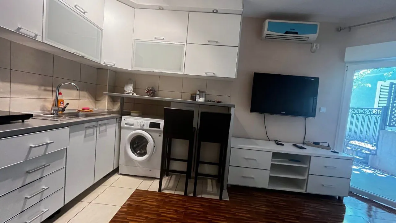 Prodaja, jednosoban stan, 35m², Petrovac, Budva