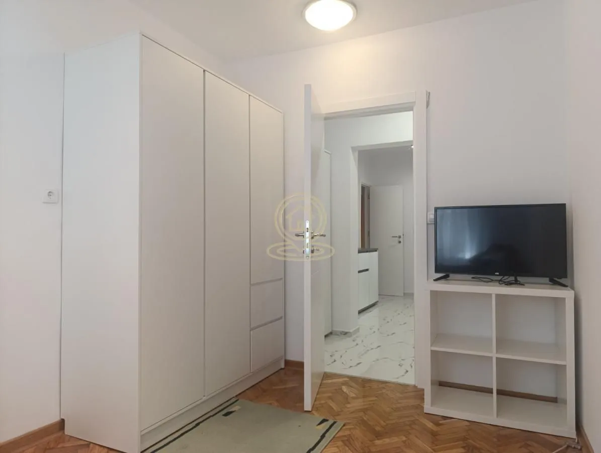 Rent, three bedroom apartment, 78m², Severni Bulevar, Zvezdara Sve Podlokacije