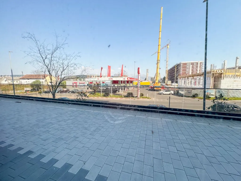 Rent, office space, 105m², Stari Aerodrom, Podgorica