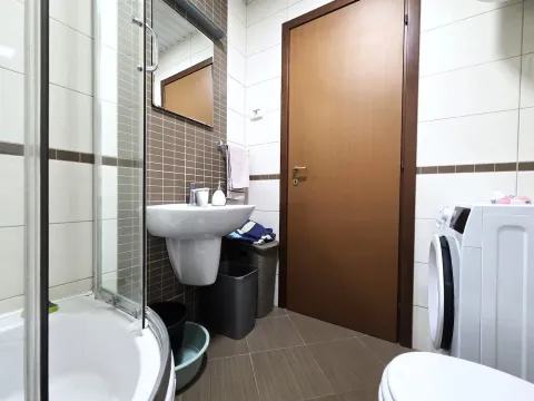 Izdavanje, stan, 53m², City Kvart, Podgorica - image 10