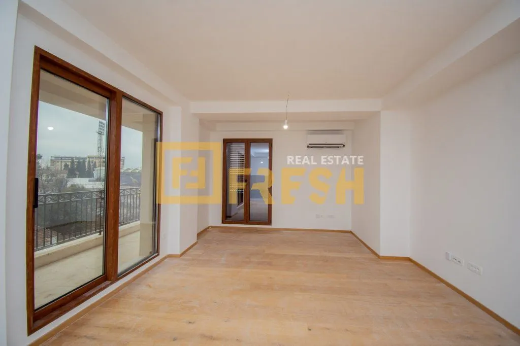 Rent, four bedroom apartment, 150m², Centar, Podgorica