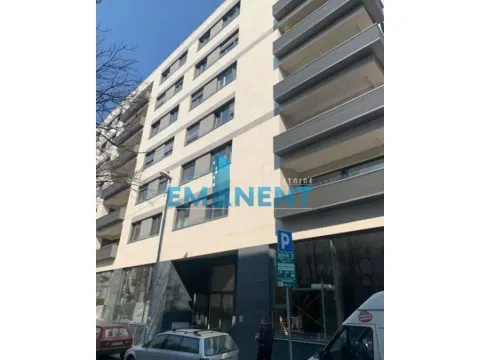 Izdavanje, trosoban stan, 89m², Stari Grad, Beograd - image 11