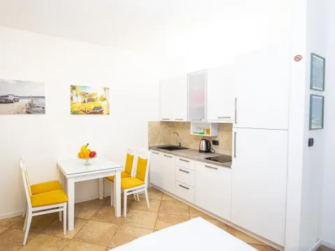 Prodaja, garsonjera, 37m², Rafailovići, Budva - image 7