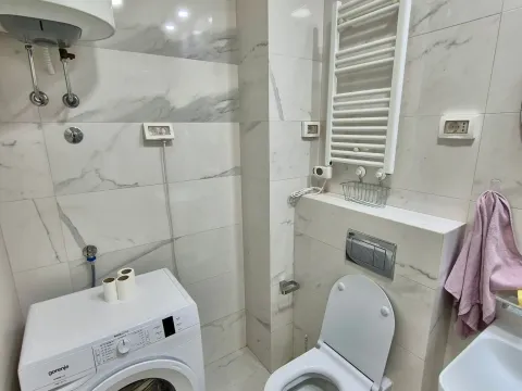 Izdavanje, jednosoban stan, 48m², Centar, Bar - image 7