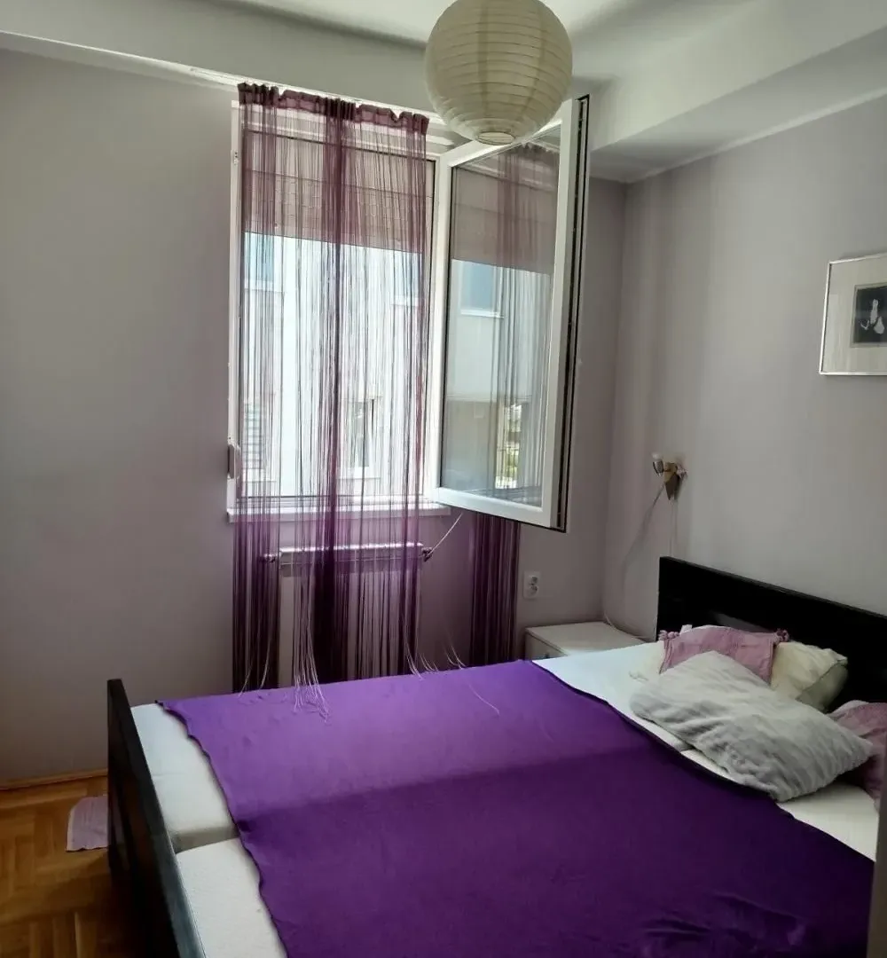 Prodaja, trosoban stan, 74m², Vojvode Vlahovica, Beograd