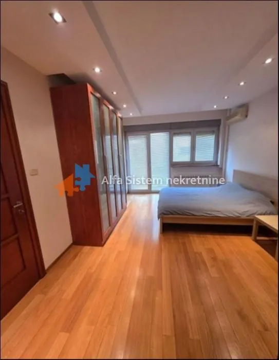 Rent, four bedroom apartment, 160m², Vračar Centar, Vračar Sve Podlokacije