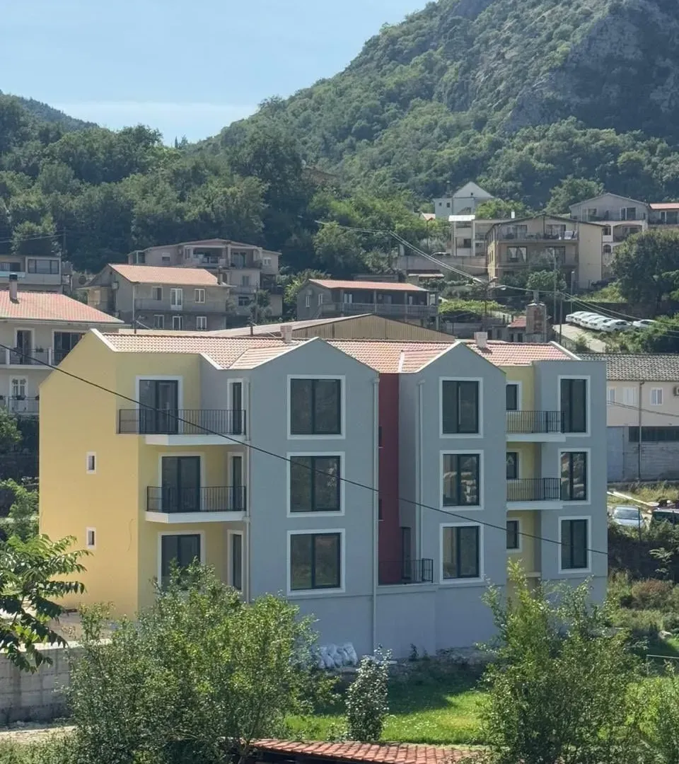 Sale, three bedroom apartment, 87m², Škaljari, Kotor