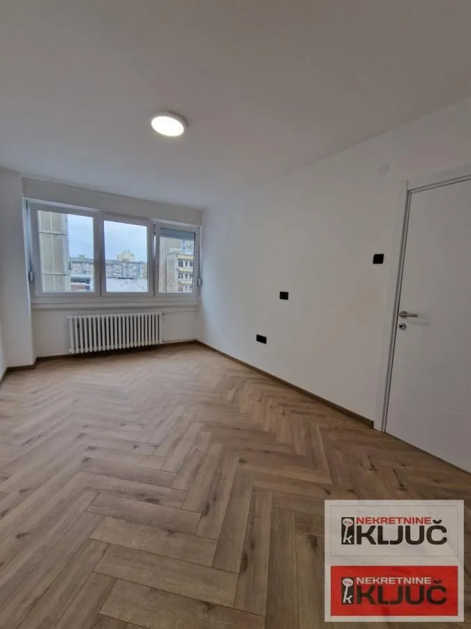 Prodaja, trosoban stan, 73m², Bulevar Oslobodjenja, Novi Sad Sve Podlokacije