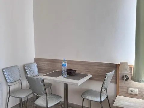 Sale, one bedroom apartment, 59m², Bečići, Budva - image 5