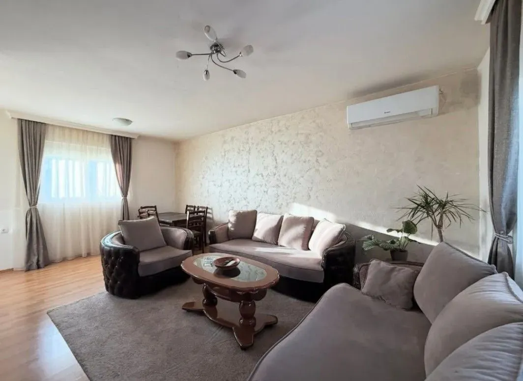 Rent, house, 105m², Tološi, Podgorica
