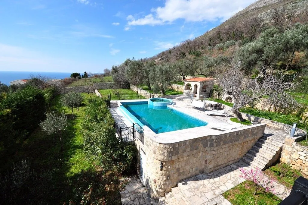 Sale, house, 480m², Reževići, Budva