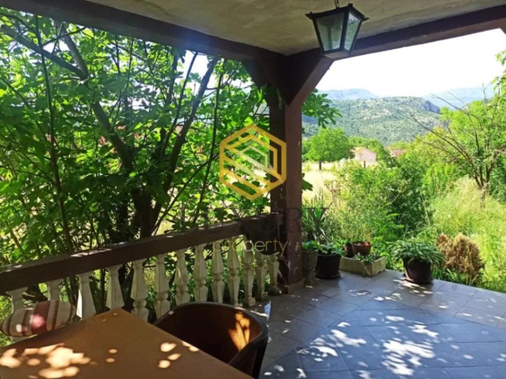 Rent, house, 150m², Bioče, Podgorica
