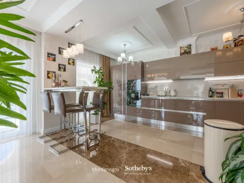 Sale, house, 410m², Blizikuće, Budva - image 7