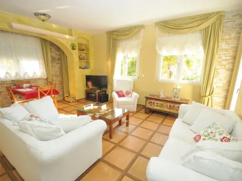 Rent, two bedroom apartment, 64m², Budva, Crna Gora - image 1