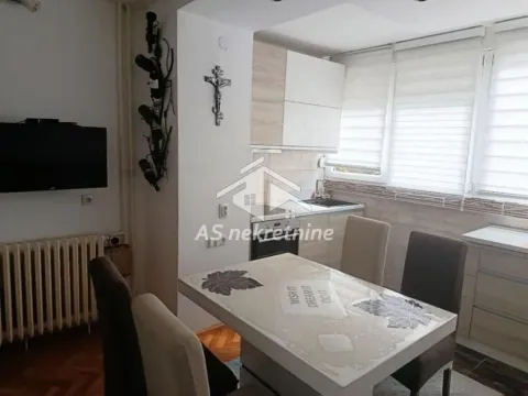 Izdavanje, trosoban stan, 75m², Banovo Brdo, Beograd - image 8