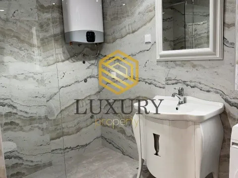 Izdavanje, dvosoban stan, 110m², Preko Morače, Podgorica - image 2