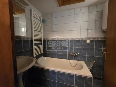 Prodaja, kuća, 170m², Bajmok, Subotica - image 17