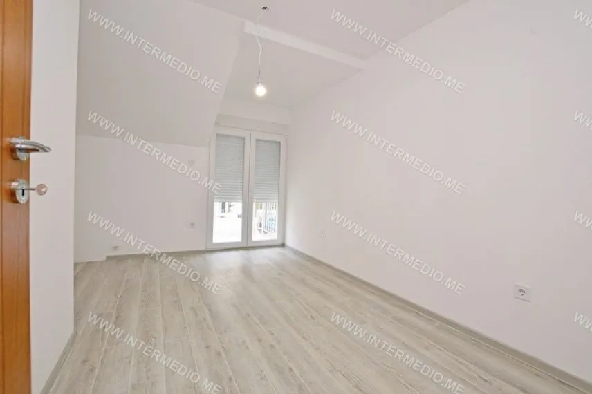 Prodaja, trosoban stan, 115m², Gomila, Herceg Novi