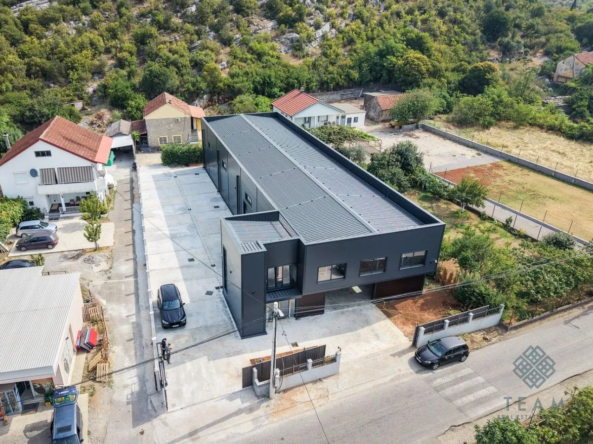 Rent, office space, 525m², Donja Gorica, Podgorica