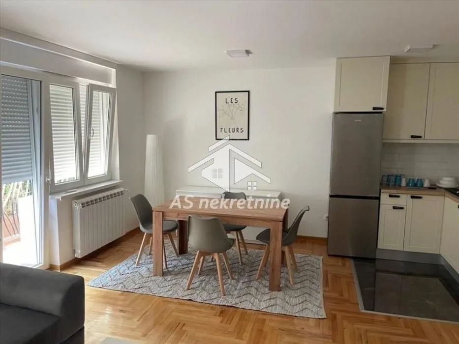 Rent, three bedroom apartment, 64m², Voždovac Sve Podlokacije, Beograd