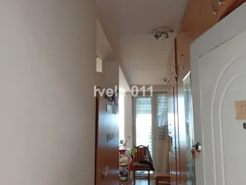 Prodaja, stan, 32m², Brace Jerković, Voždovac Sve Podlokacije - image 2