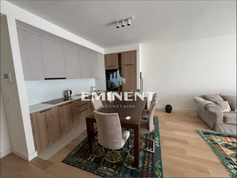 Izdavanje, trosoban stan, 86m², Savski Venac, Beograd - image 4