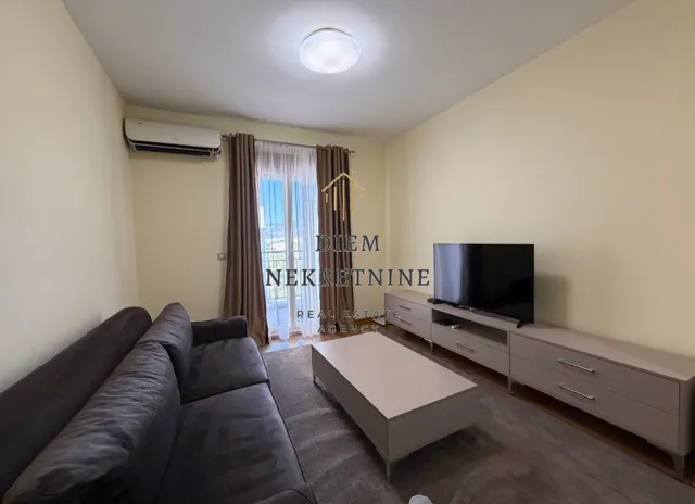 Rent, two bedroom apartment, 72m², Podgorica, Crna Gora