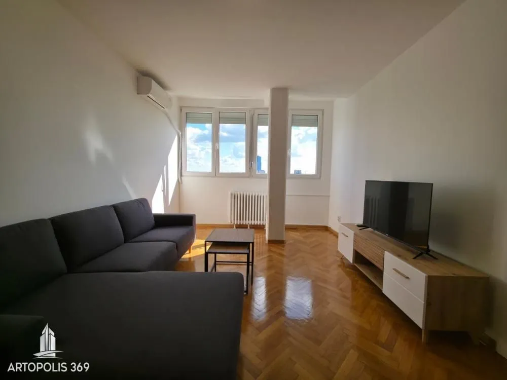 Rent, two bedroom apartment, 41m², Novi Beograd Blok 1 Fontana, Novi Beograd Sve Podlokacije