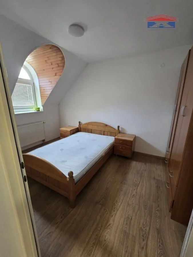 Izdavanje, dvosoban stan, 54m², Grbavica, Novi Sad Sve Podlokacije