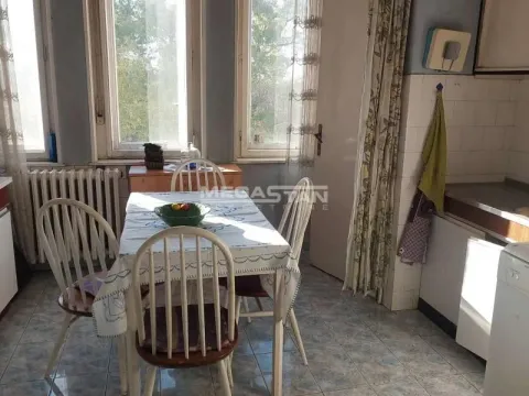 Sale, three bedroom apartment, 101m², Vračar Hram, Vračar Sve Podlokacije - image 8