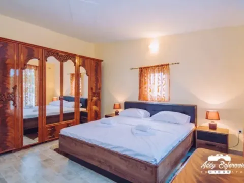 Rent, three bedroom apartment, 200m², Dobre Vode, Bar - image 6