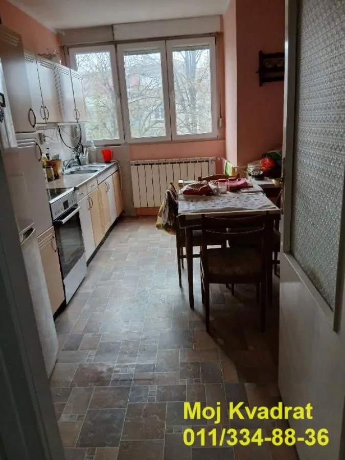 Sale, two bedroom apartment, 65m², Kalenić Pijaca, Vračar Sve Podlokacije