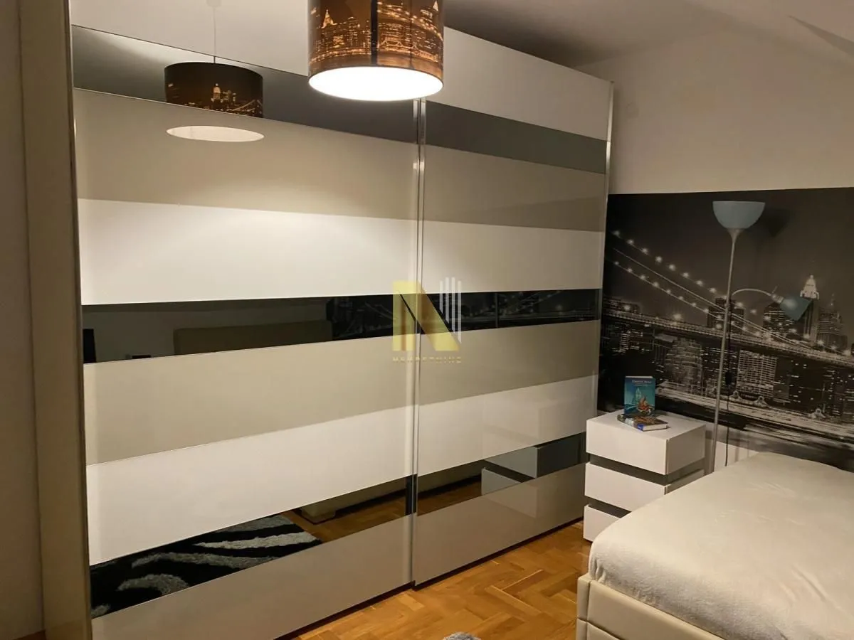 Prodaja, četvorosoban stan, 120m², Novo naselje, Novi Sad