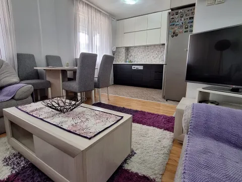 Rent, one bedroom apartment, 60m², Preko Morače, Podgorica - image 2