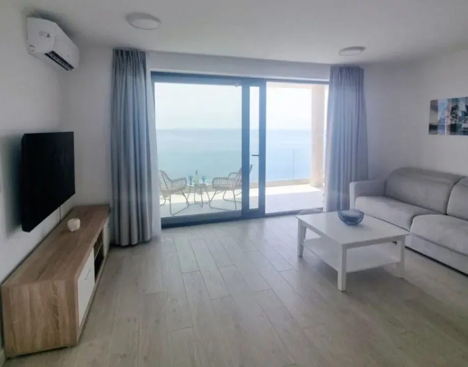 Izdavanje, jednosoban stan, 62m², Vidikovac, Budva