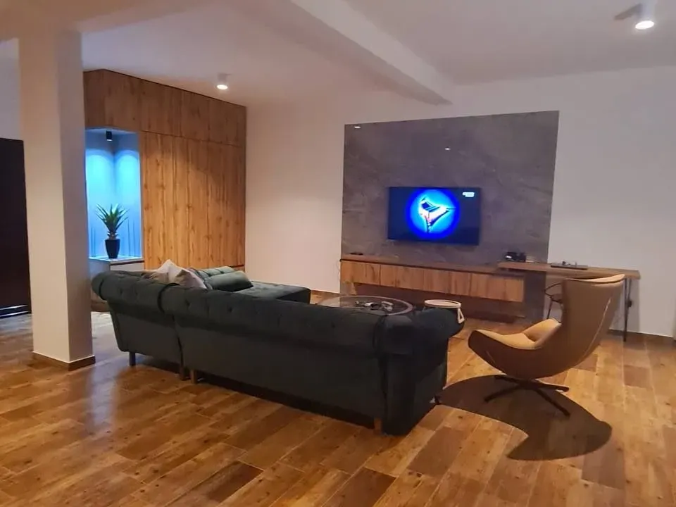 Prodaja, kuća, 500m², Bar, Crna Gora