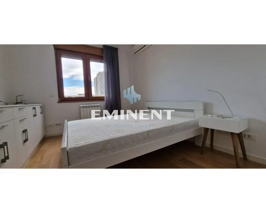 Rent, three bedroom apartment, 82m², Novi Beograd Blok 67, Novi Beograd Sve Podlokacije