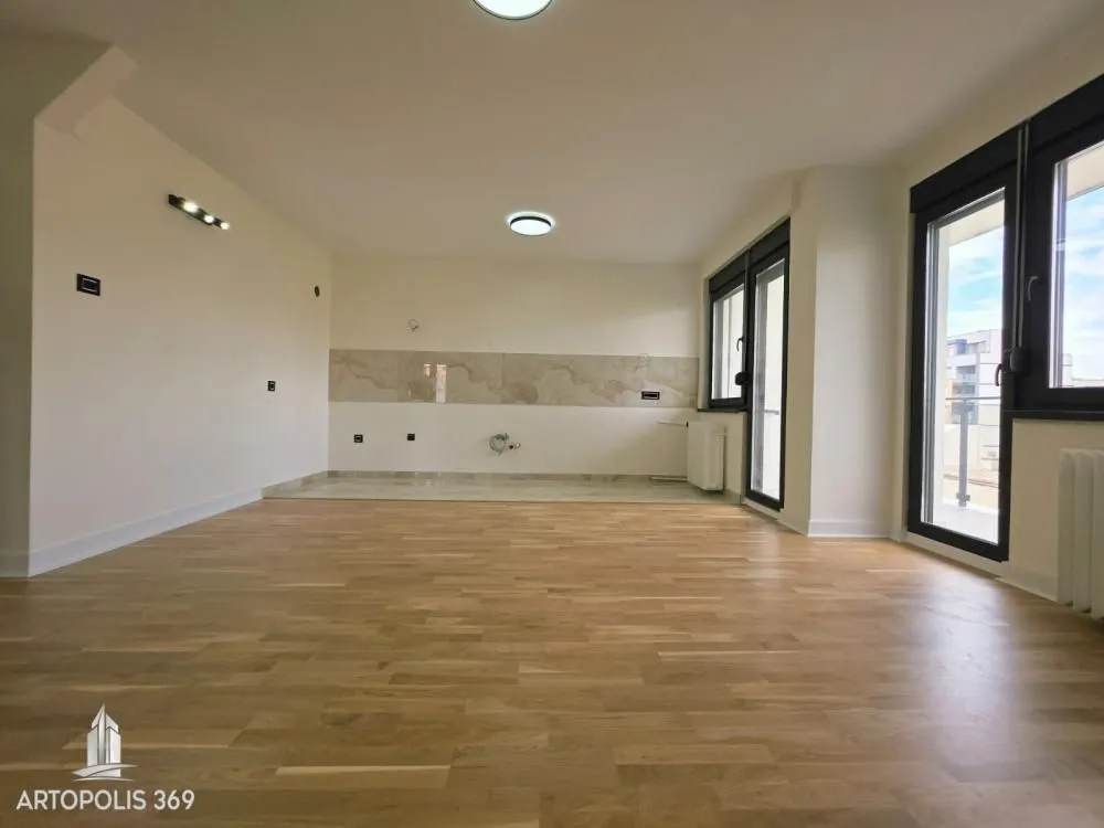 Prodaja, trosoban stan, 75m², Vračar Hram, Vračar Sve Podlokacije