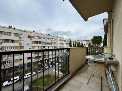 Izdavanje, dvosoban stan, 70m², Preko Morače, Podgorica - image 12