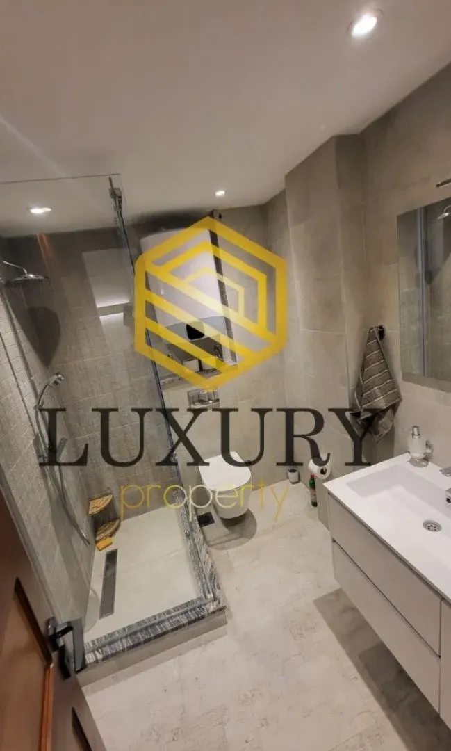 Rent, house, 280m², Stara Varoš, Podgorica